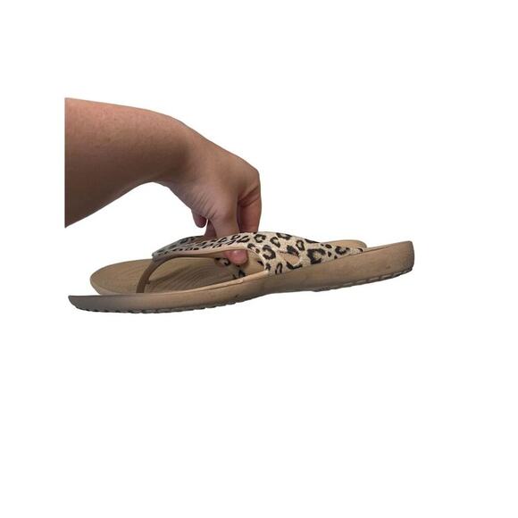 Crocs Women's Kadee II Leopard Print Thong Flip Flop Sandals 9 Multicolor Shoes - Picture 4 of 6